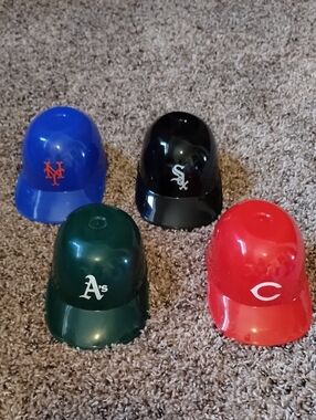 MLB Plastic Caps